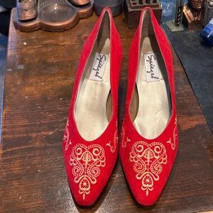 Spiegel Red Pointed-Toe Embroidered Low heels 10B